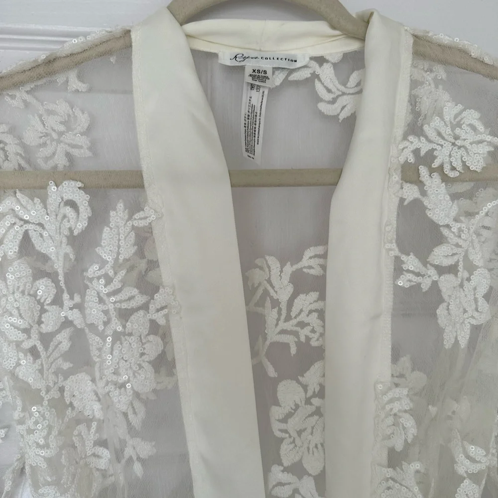 Bridal Robe - Picture 5 of 8